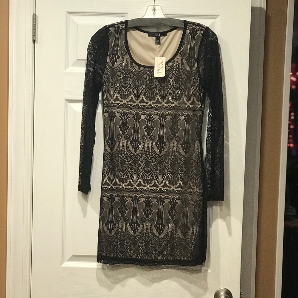 Lace dress